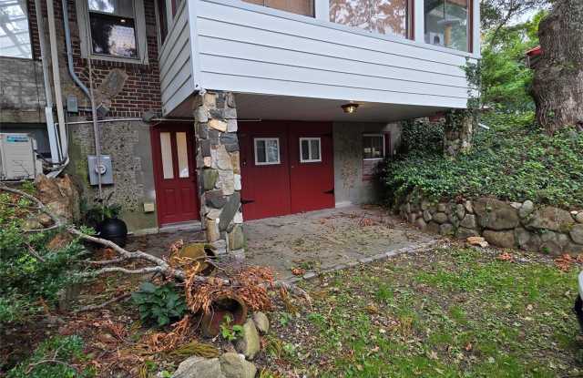 22 Riverhead Road Gallery 2