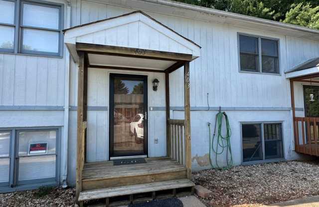 Townhouse off Cottontown Rd! Close to 501 and 221! Gallery 1