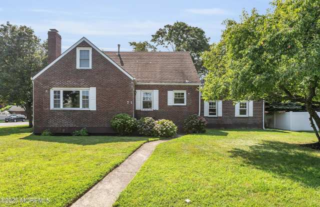 73 Locust Avenue photos photos