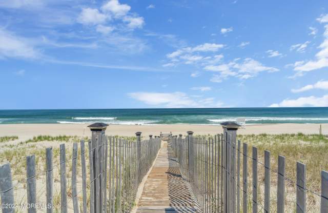 226 Dune Avenue Gallery 2