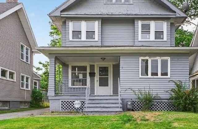 Comfort Meets Convenience: Beautiful 4-Bedroom Single-Family Home Family-Friendly photos photos