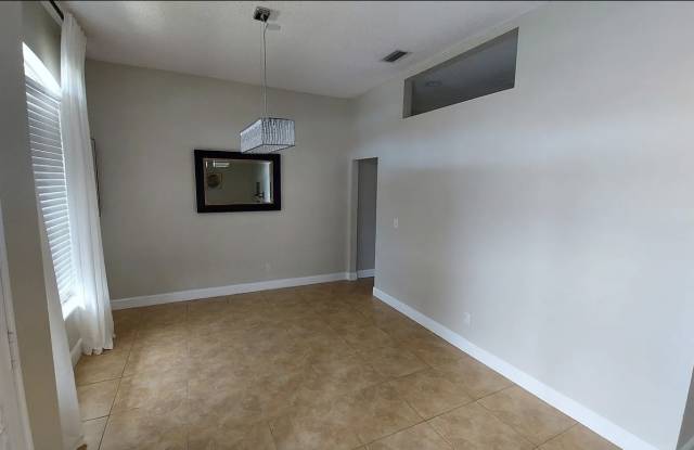 3785 Blackthorn Court Gallery 2