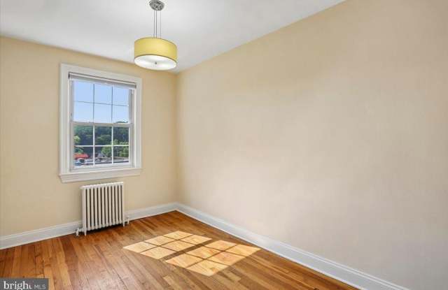 2406 COLSTON Drive Gallery 4