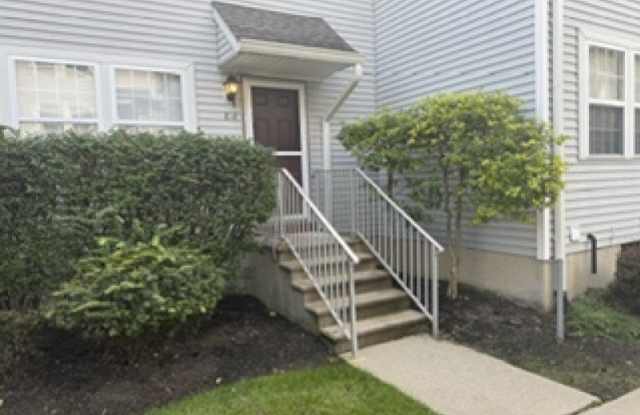 818 Belmont Dr Gallery 1