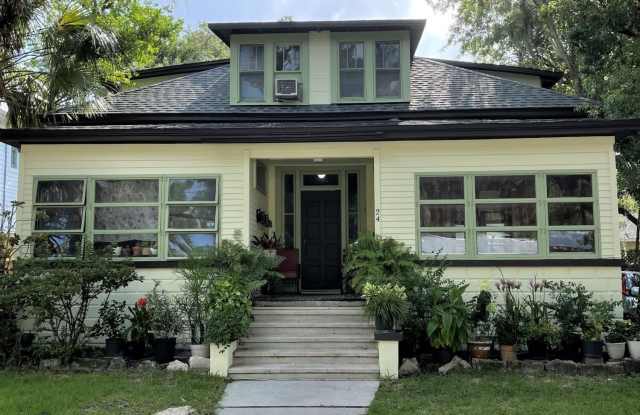 24 RIBERIA Street unit: B - 24 Riberia Street, St. Augustine, FL 32084