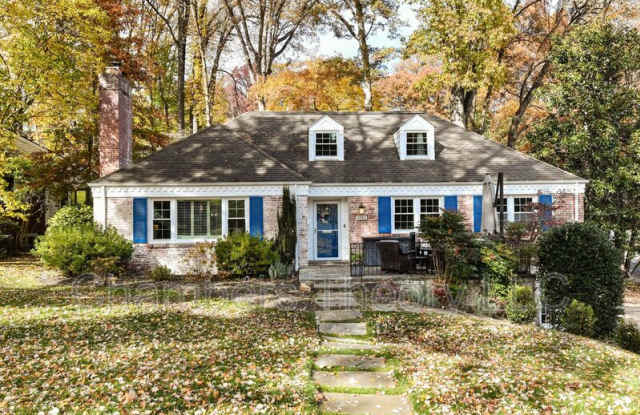 3061 N Oakland St - 3061 North Oakland Street, Arlington, VA 22207