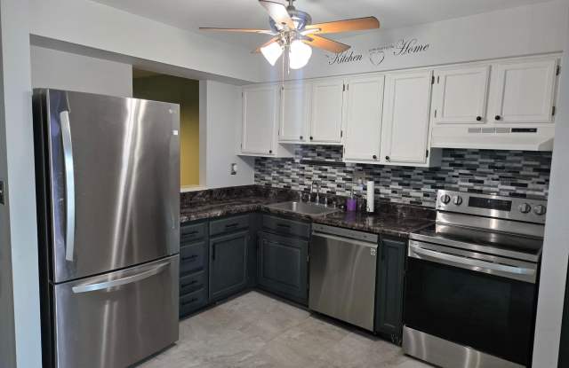 2118 CEDAR BARN Way photos photos