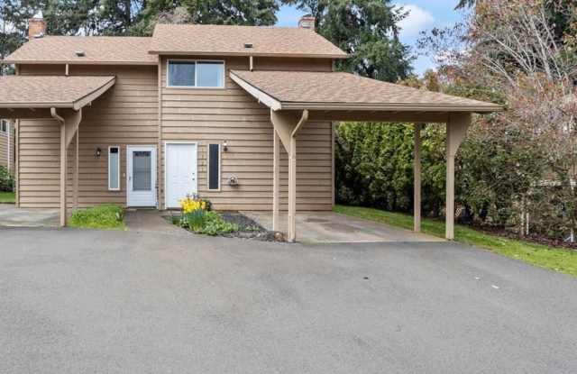 Three-Bedroom Condo with W/D Hookups- South Salem Gallery 1