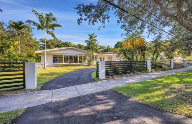 6970 SW 124th St photos photos