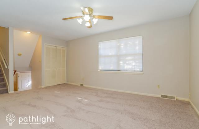 2100 East Arrowhead Circle Gallery 3