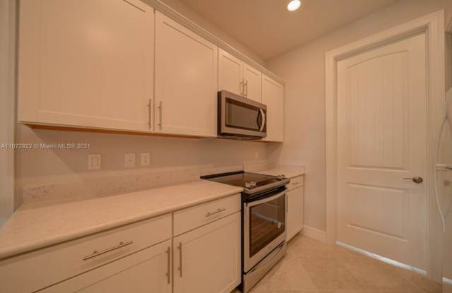 1280 Eucalyptus Dr Gallery 4