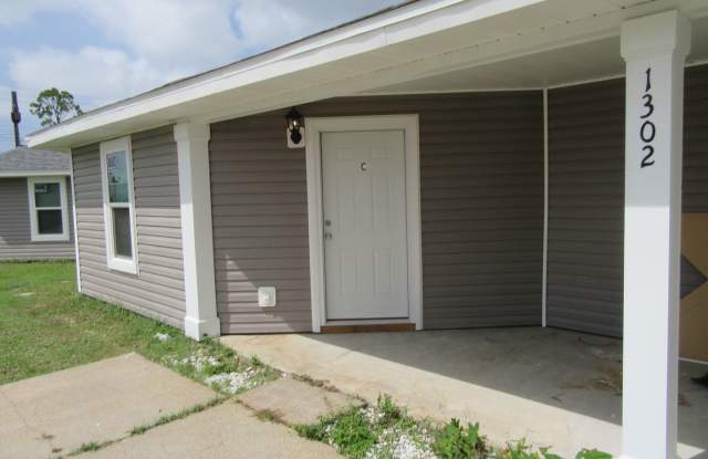 1302 C Grace Ave - 1302 Grace Avenue, Panama City, FL 32401