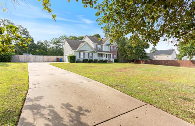4 Bedrooms with a Bonus Room!  2-Story Home in the Persimmon Hill Subdivision! Move In Ready!! Gallery 3