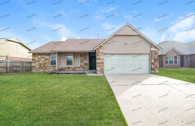 13681 South Poplar Street - 13681 South Poplar Street, Glenpool, OK 74033