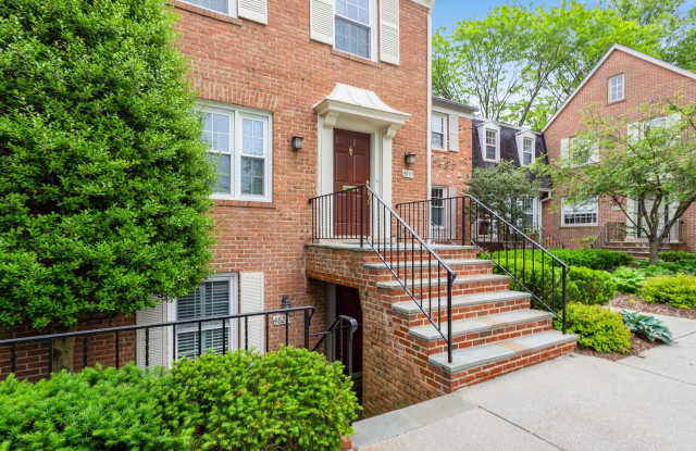 2 Bed 2 Bath - Bethesda Condo - Large Outdoor Patio photos photos