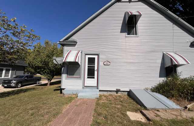 318 W Gay, Up photos photos