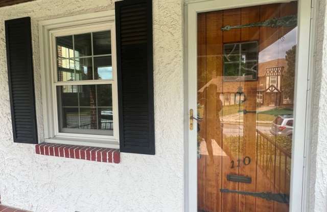 Charming Renovated Mount Penn 3 BR For Immediate Move In Gallery 3