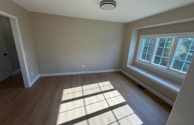 1140 Pin Oak Drive Gallery 4