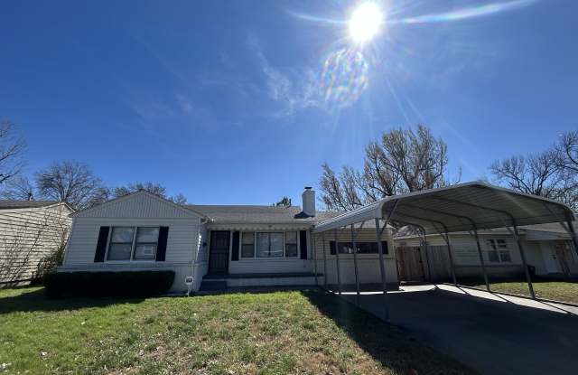 1410 E 53rd St photos photos