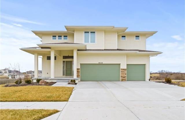 18228 Earnshaw Street photos photos