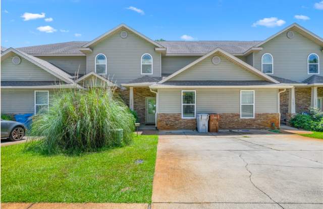 4 Bed Navarre Townhome in Pool Community photos photos