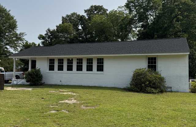 1316 North Drive Gallery 1