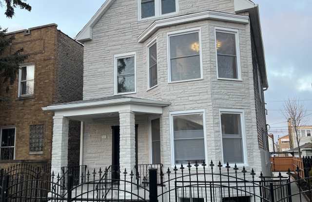 5148 West Henderson StreetUnit 2 photos photos