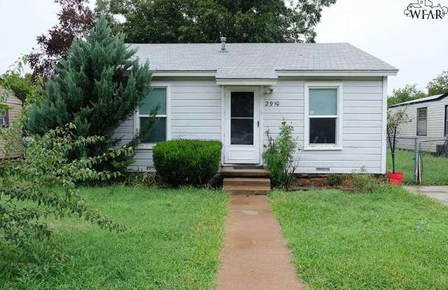 2910 SHERMAN ROAD Gallery 1