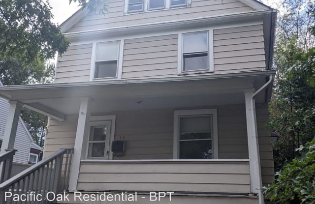 154 East Tuscarawas Avenue - 154 East Tuscarawas Avenue, Barberton, OH 44203