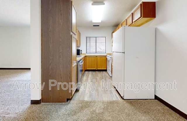 201 E Arbor-302E Gallery 3