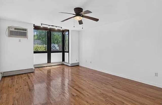 40 Bay Ridge Ave Gallery 4