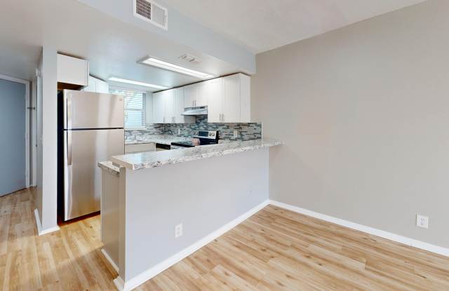 Oak Park Villas Gallery 3