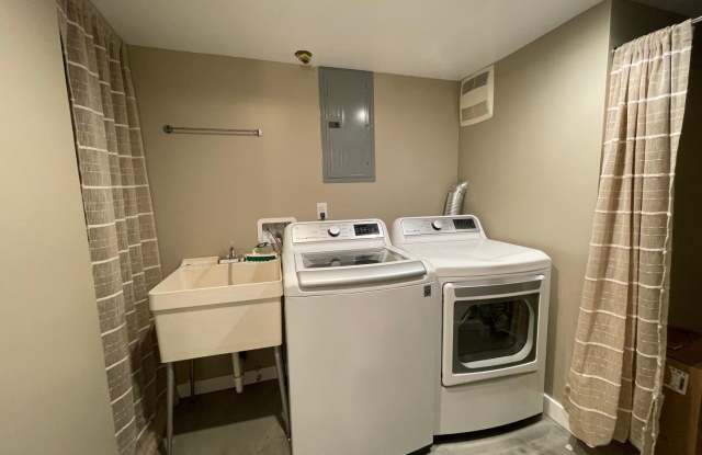 4 Bedroom 2 Bathroom Home for Rent Gallery 4