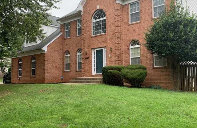 612 Mace Drive - 612 Mace Drive, Fort Washington, MD 20744