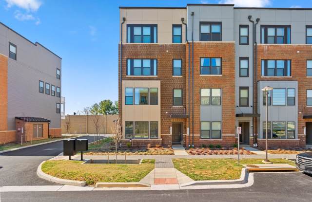 3BD/2.5BA - Derwood Townhouse Condo - Attached 1 Car Garage photos photos