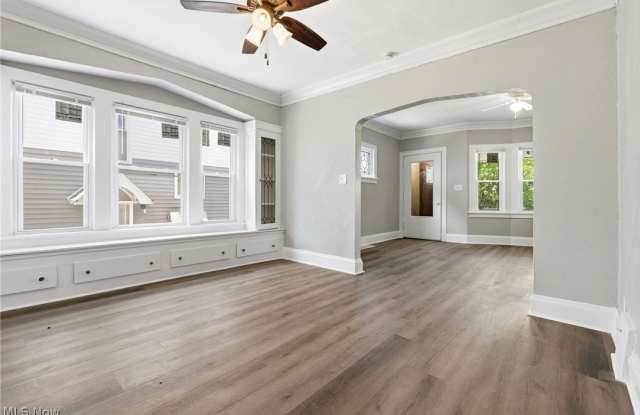 1842 Colonnade Road Gallery 4