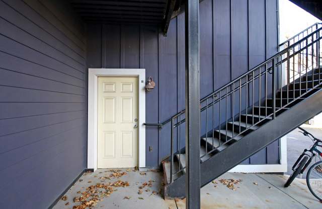 Light-Filled Downtown Condo - 215 5th Street Southwest, Charlottesville, VA 22903