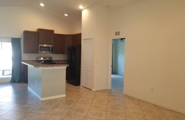 1818 Wallace Manor Loop Gallery 3