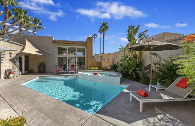 668 Dunes Court Gallery 2