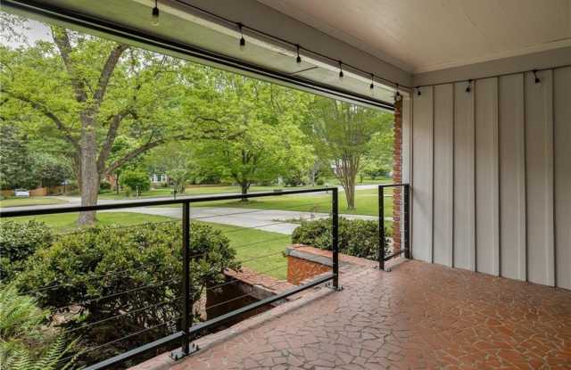 889 Milam Circle Gallery 3
