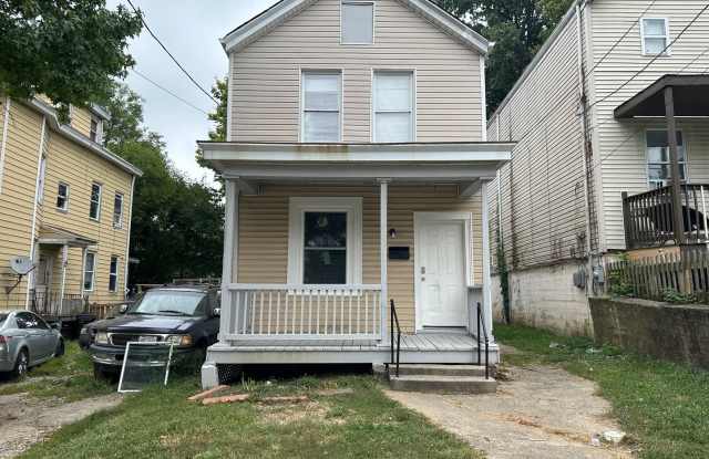 1634 Dewey Ave | 2 Beds, 2 Bath photos photos