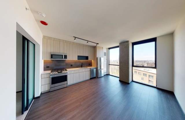 1267 West Randolph St. photos photos