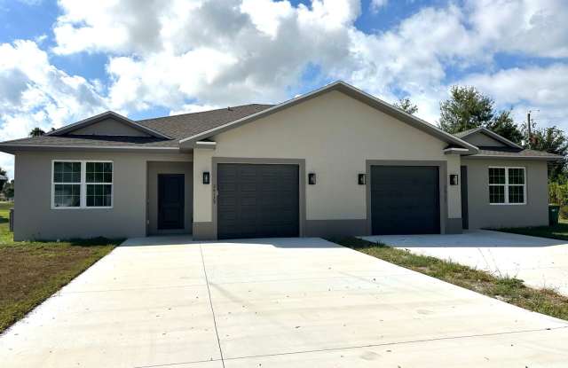 Brand-New Duplex for Rent in Deep Creek – Golf Course Views! photos photos