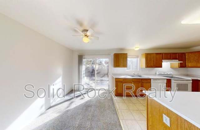 4913 Leland Point Gallery 3