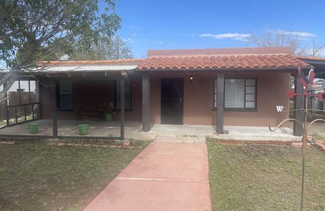 7817 WEST Drive - 7817 West Drive, El Paso, TX 79915