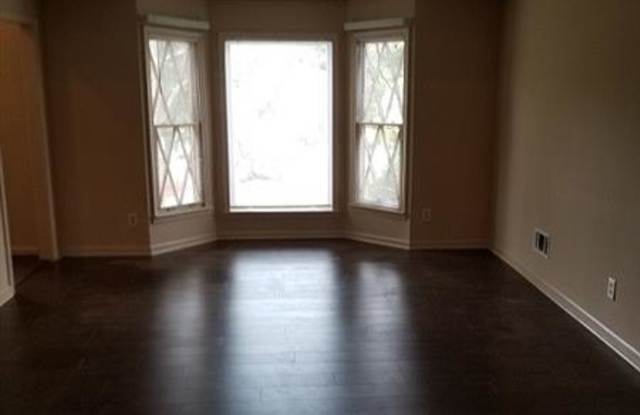 1670 Hickory Lake Drive Gallery 4