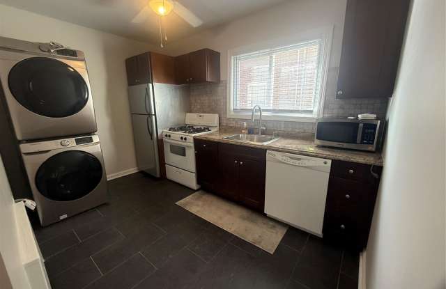 353 E Market Street photos photos