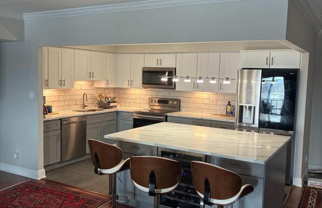 20536 VALLEY FORGE Circle unit: 536 photos photos