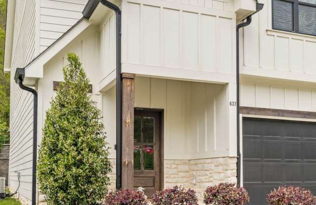 637 Lullwater Road Gallery 4
