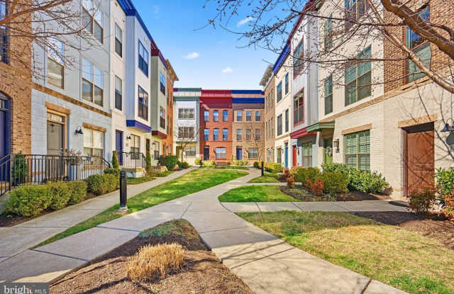 Art District Hyattsville Townhome - 5726 46th Place, Hyattsville, MD 20781